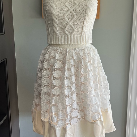 HOST PICK Floral Lace A-Line Skirt - Picture 6 of 8